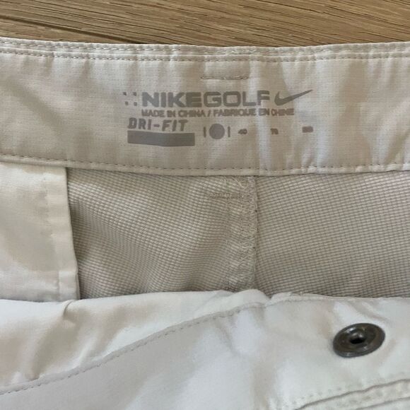 Nike Golf Shorts - Picture 3 of 3